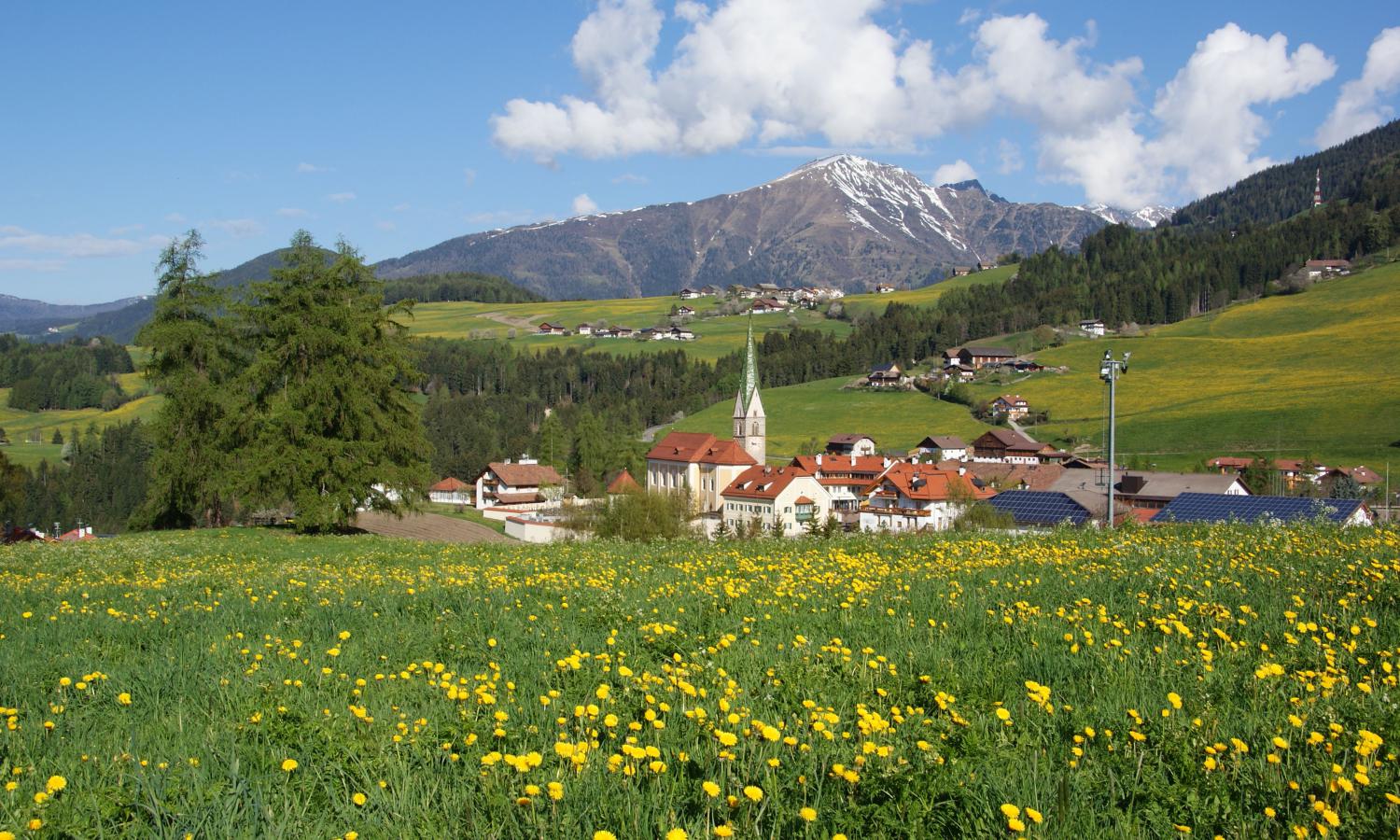 Frühling in Terenten – Dorf